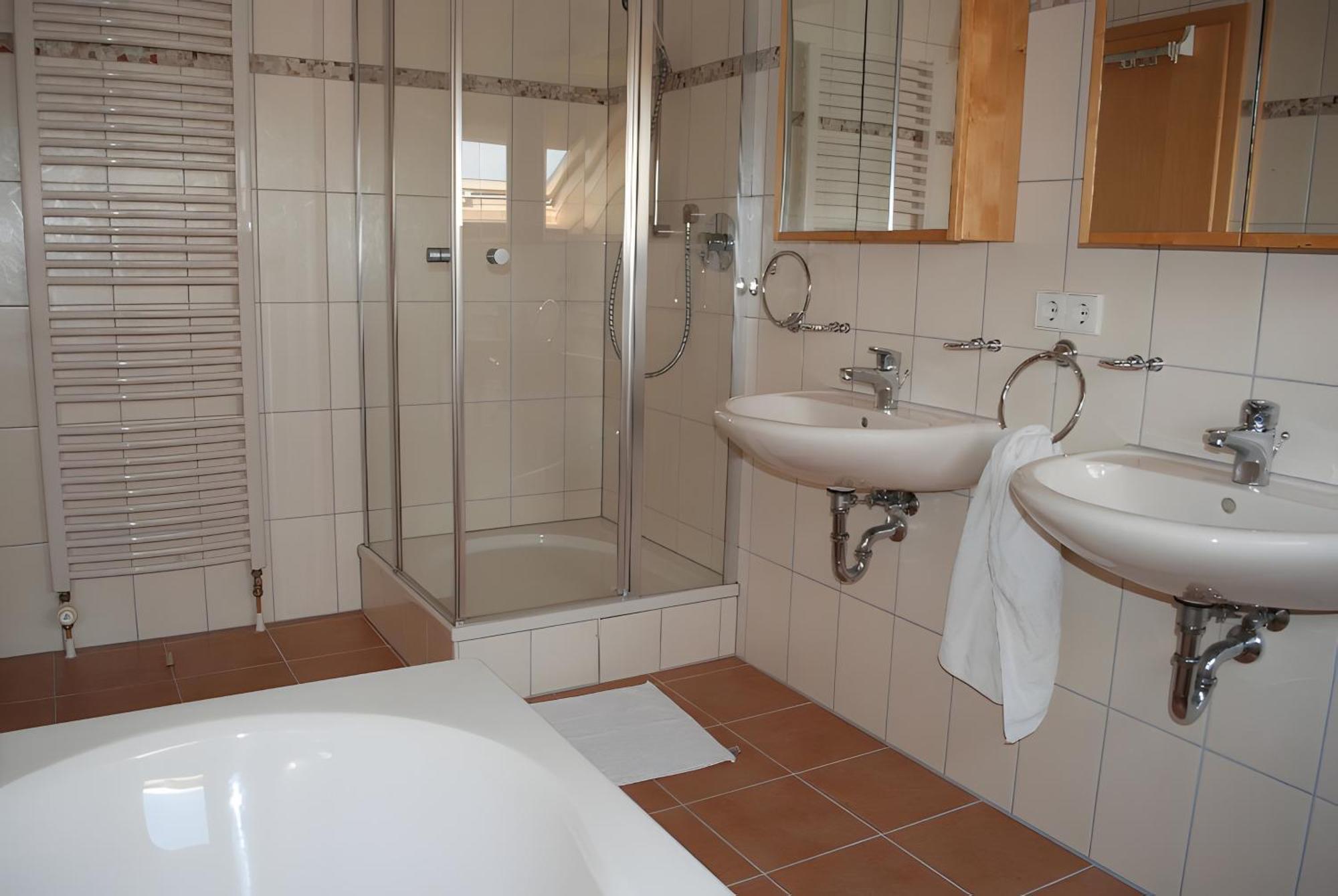 Ferienwohnung Mit Pool Straubenhardt المظهر الخارجي الصورة